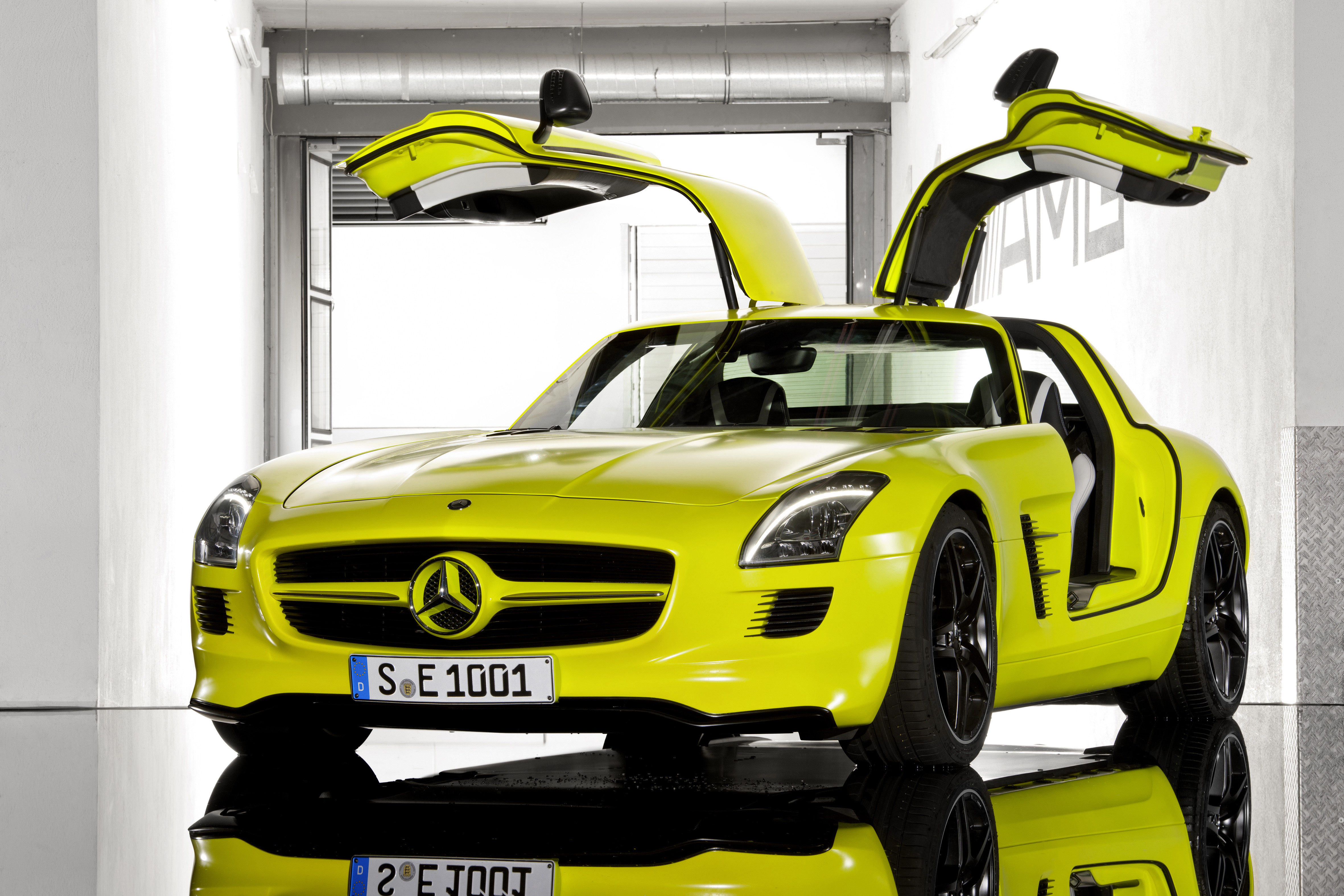 2013 Mercedes-Benz SLS AMG Electric Drive