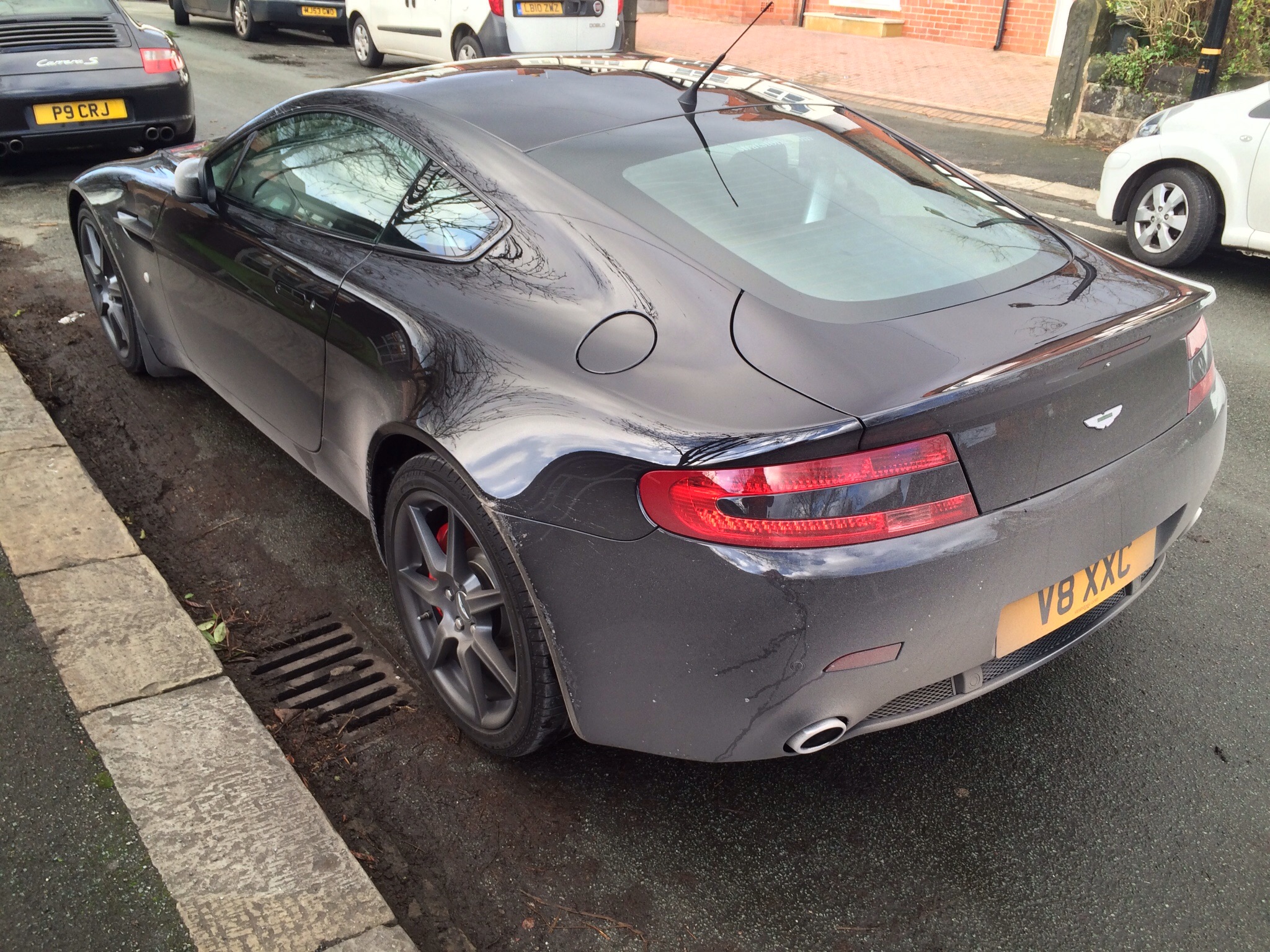 Aston Martin Vantage