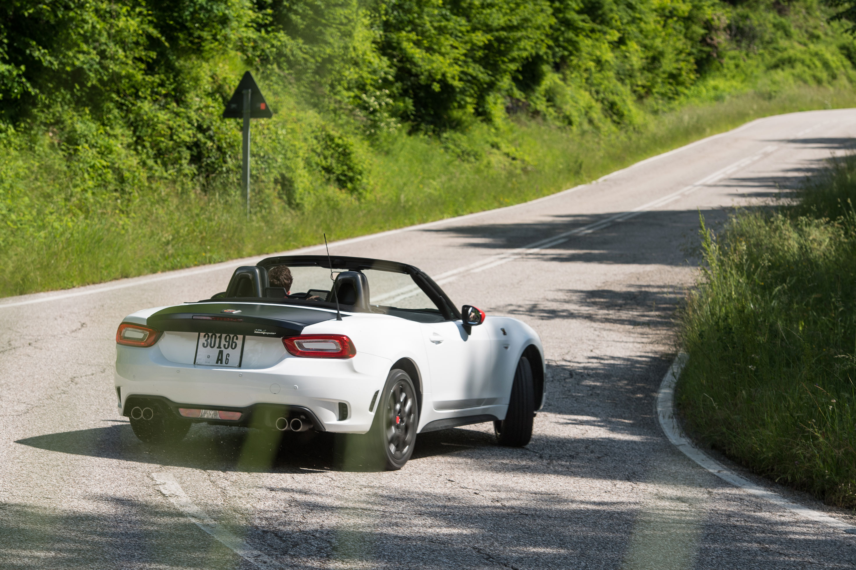 Abarth 124 Spider – rear quarter
