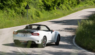 Abarth 124 Spider – rear quarter