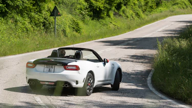 Abarth 124 Spider – rear quarter