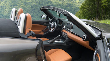 Fiat 124 Spider - Interior