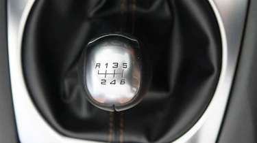 Fiat 124 Spider - Gear lever