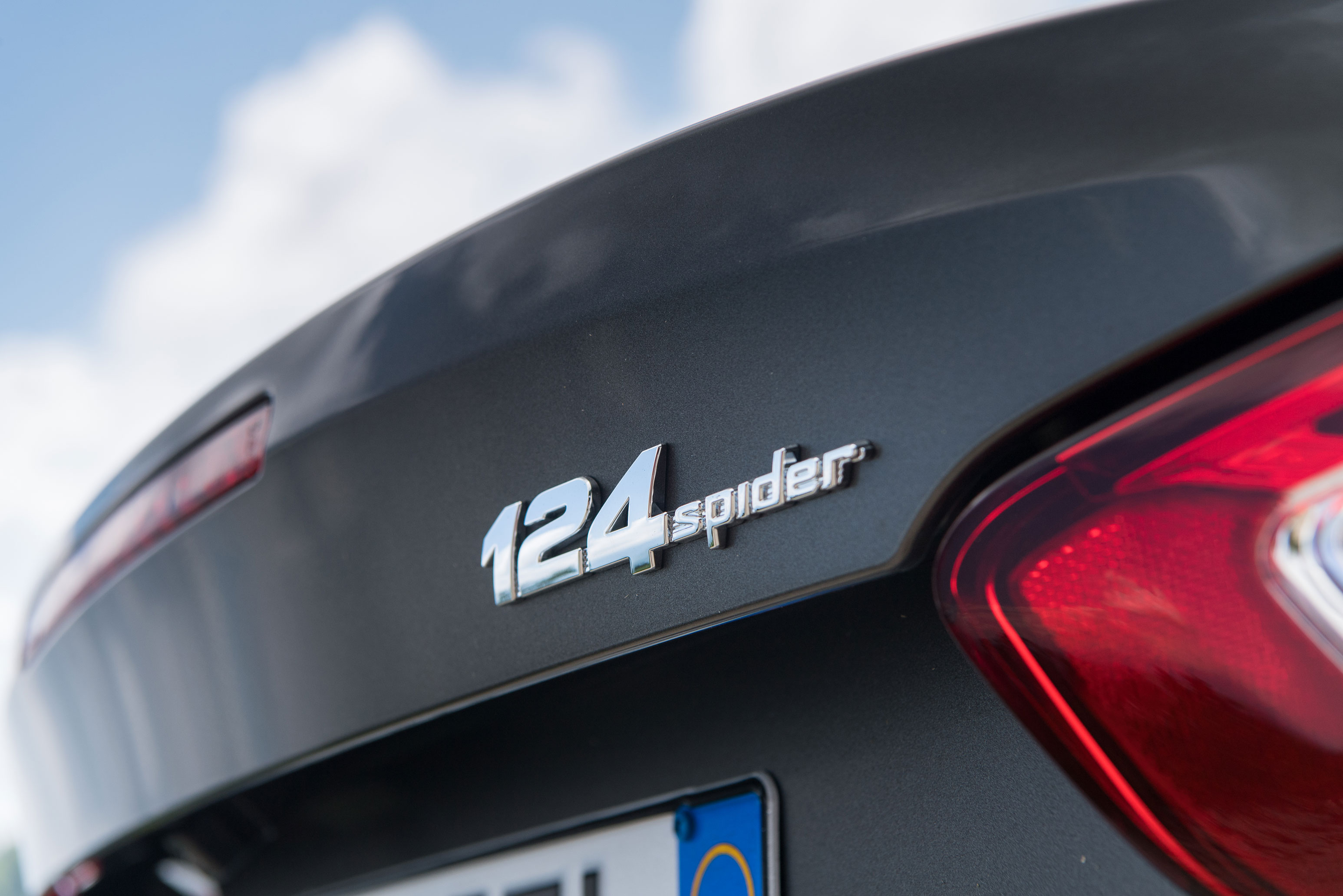 Fiat 124 Spider - Badge