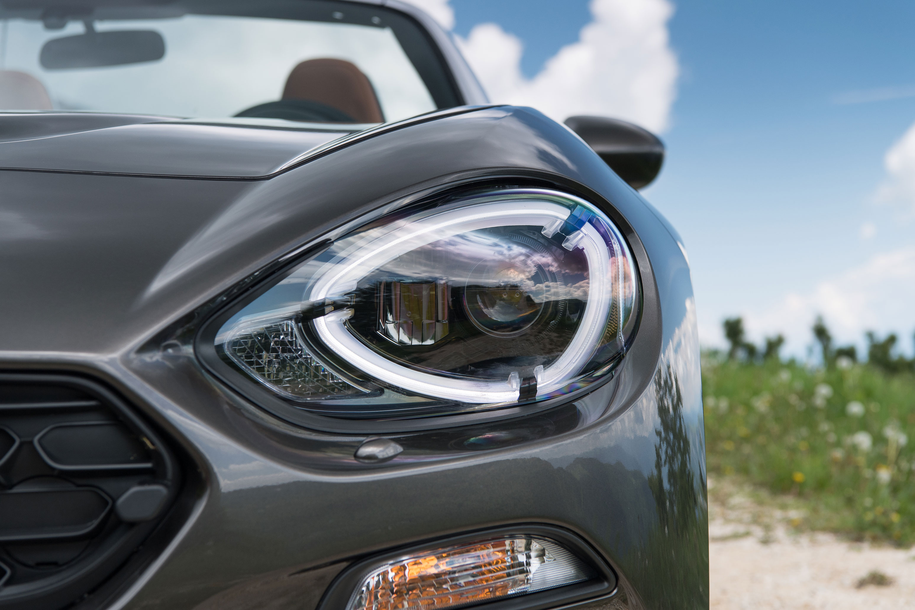 Fiat 124 Spider - Headlight