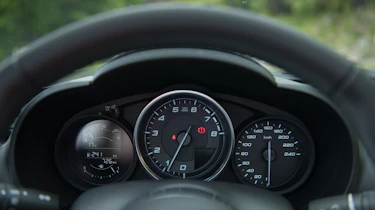Fiat 124 Spider - Dials