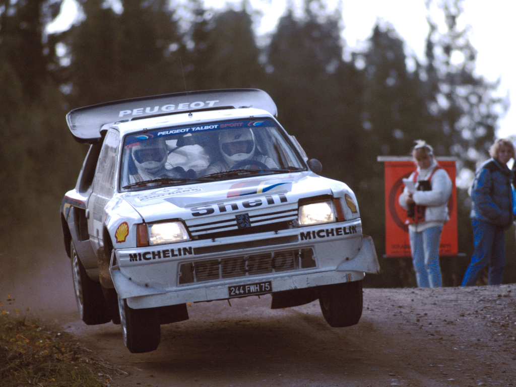 Peugoet 205 T16 rally car