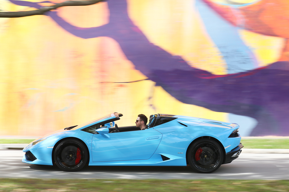 Lamborghini Huracan Spyder - side profile