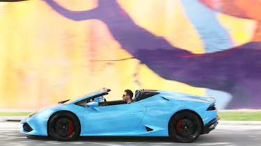 Lamborghini Huracan Spyder - side profile