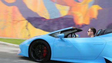 Lamborghini Huracan Spyder - driving