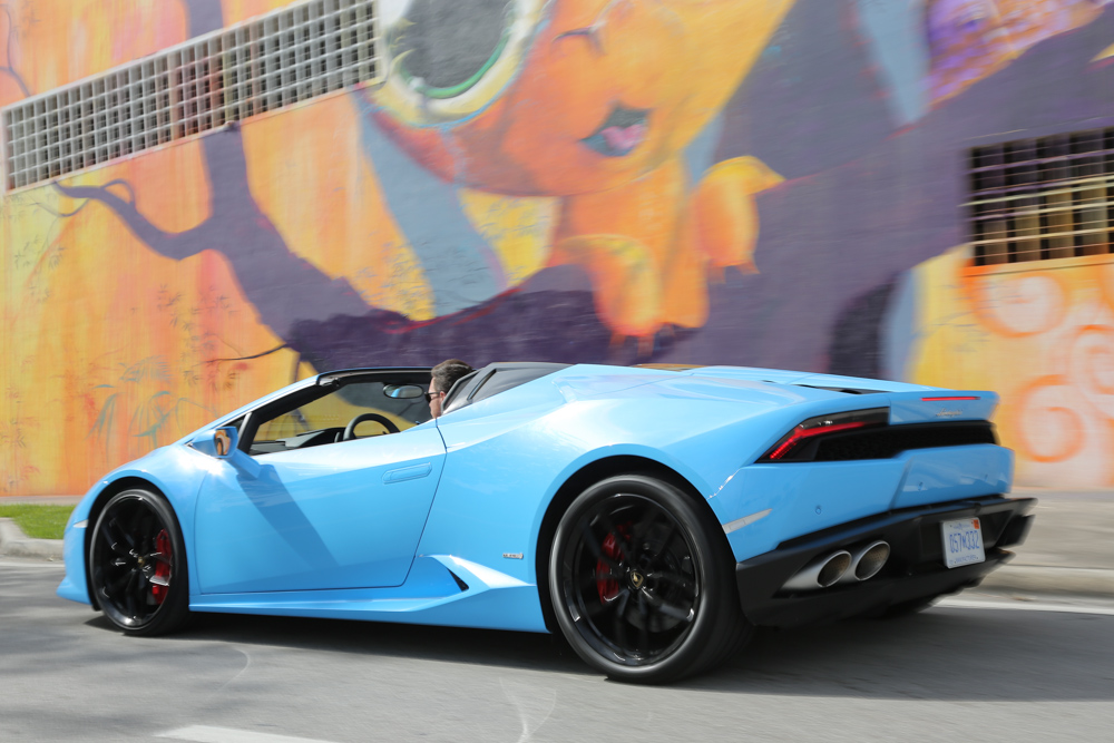 Lamborghini Huracan Spyder - rear three quarter