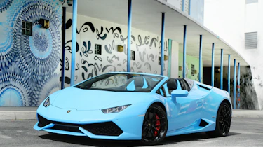 Lamborghini Huracan Spyder - front three quarter
