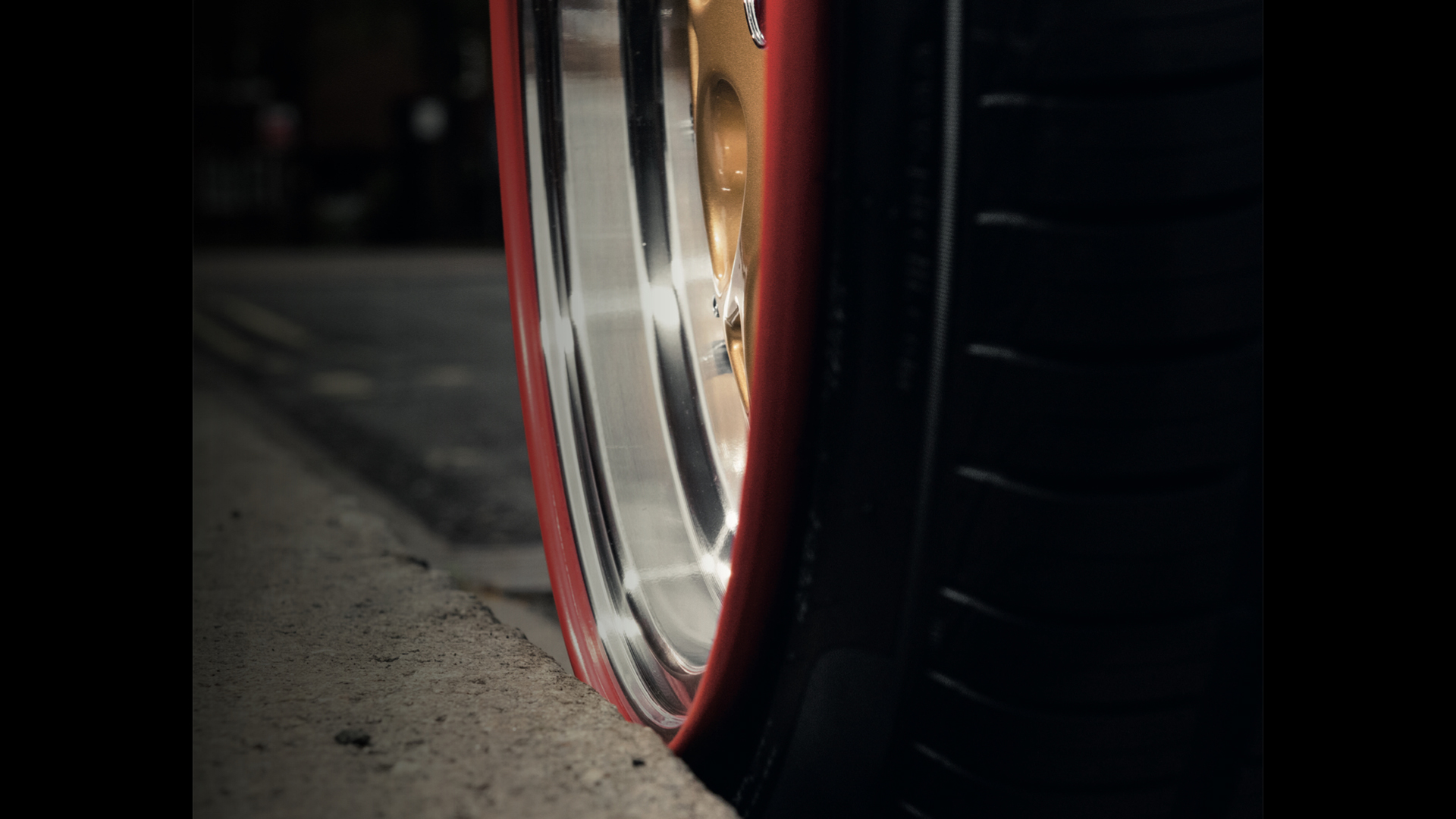 Tyre with Rimfinity Wheel Protection